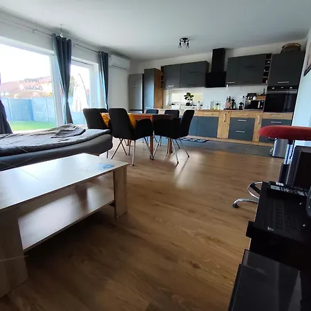 De Calma * Šamorín